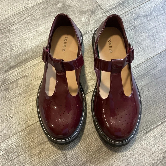 Torrid T-Strap Lug Mary Jane Size 12WW - Picture 1 of 12